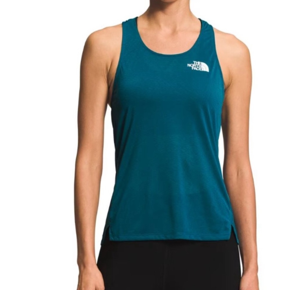 The North Face Sunriser Tank Top Blue Coral Women’s Medium NEW Sleeveless Shirt